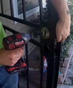 installing door